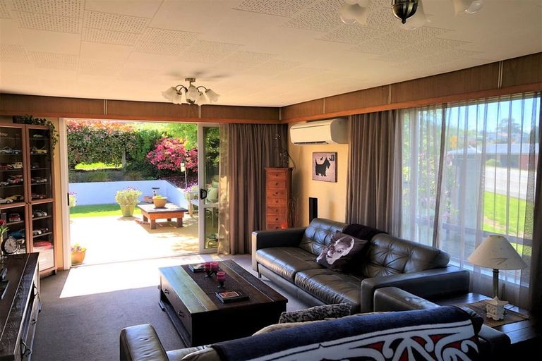 Photo of property in 45 Stamford Street, Balclutha, 9230