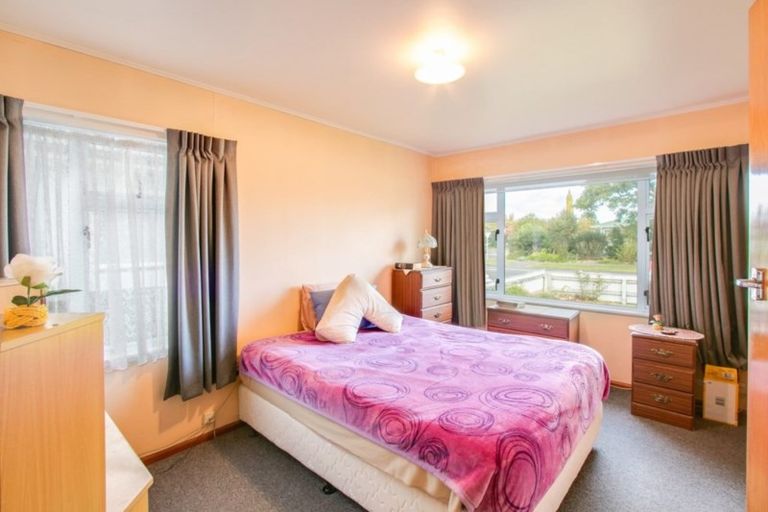 Photo of property in 4 Wycliffe Street, Onekawa, Napier, 4110