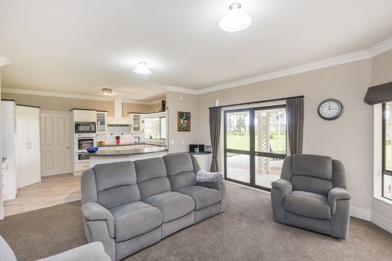 Photo of property in 273 Reid Line East, Aorangi, Feilding, 4775