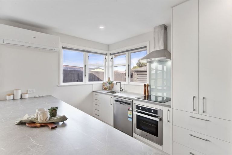 Photo of property in 16 Soberton Street, Aranui, Christchurch, 8061