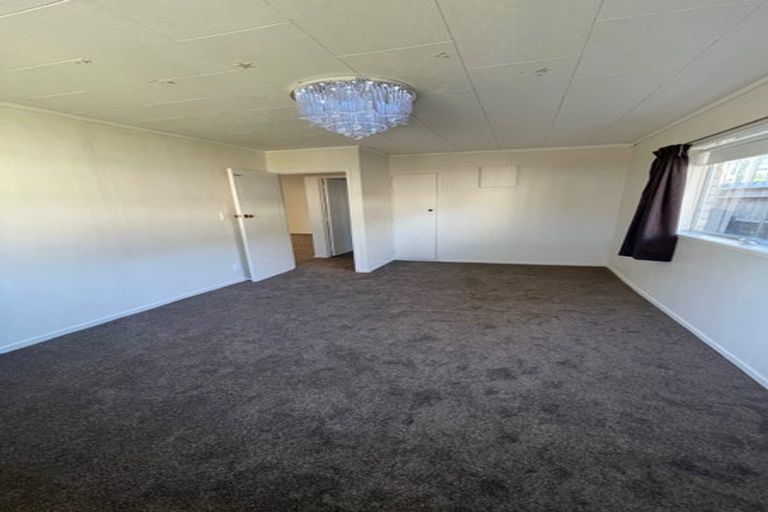 Photo of property in 22 Tauhinu Road, Greenhithe, Auckland, 0632