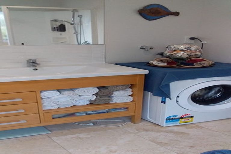 Photo of property in 88 Ames Street, Paekakariki, 5034