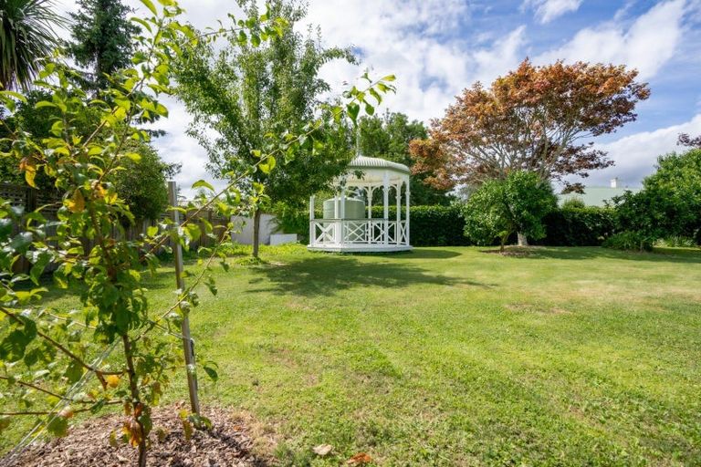 Photo of property in 21 Cowley Drive, Leamington, Cambridge, 3432