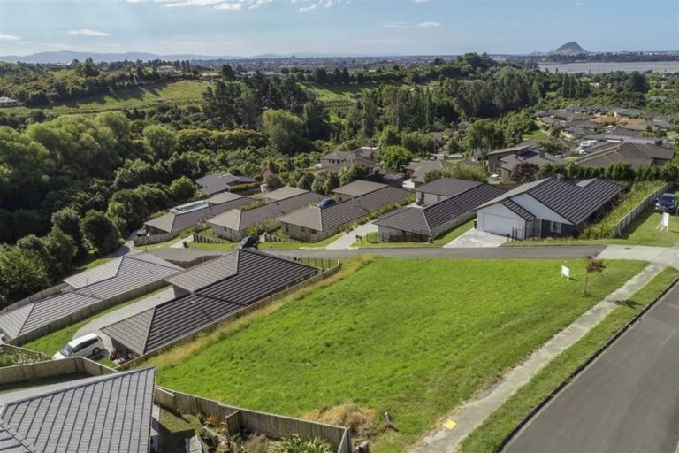 Photo of property in 6 Greenvale Place, Welcome Bay, Tauranga, 3112