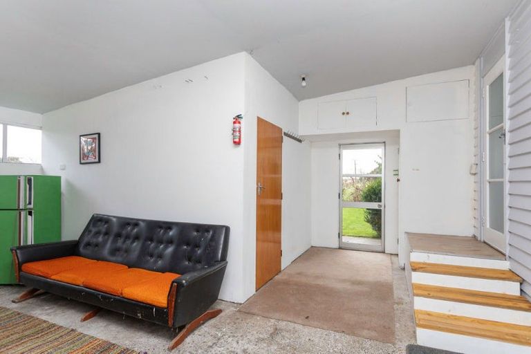 Photo of property in 3 Heretaunga Road, Maharahara, Dannevirke, 4972