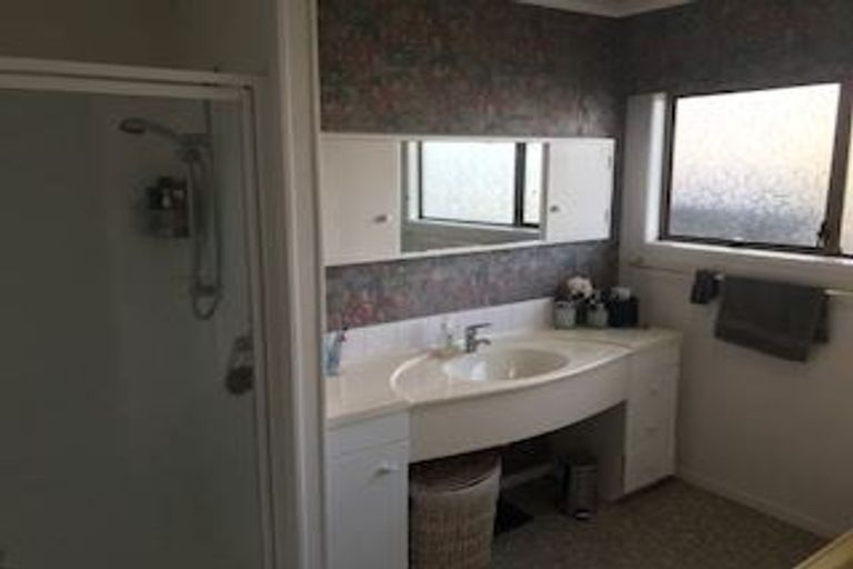 Photo of property in 129a Nile Road, Milford, Auckland, 0620