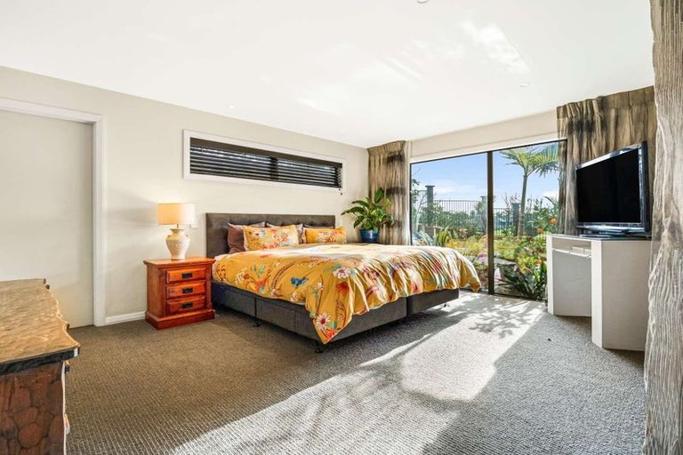 Photo of property in 70 Palm Springs Boulevard, Papamoa Beach, Papamoa, 3118