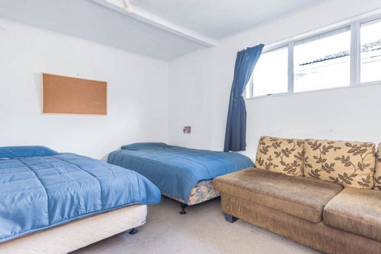 Photo of property in 29 Rosier Road, Glen Eden, Auckland, 0602