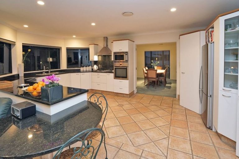 Photo of property in 43 Montrose Crescent, Huntington, Hamilton, 3210