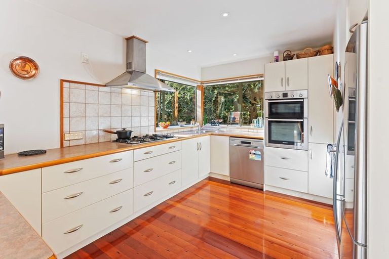 Photo of property in 13 Horopito Road, Waikanae, 5036