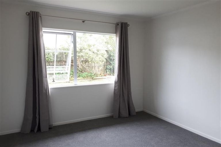 Photo of property in 1/18 Coronation Street, Belmont, Auckland, 0622