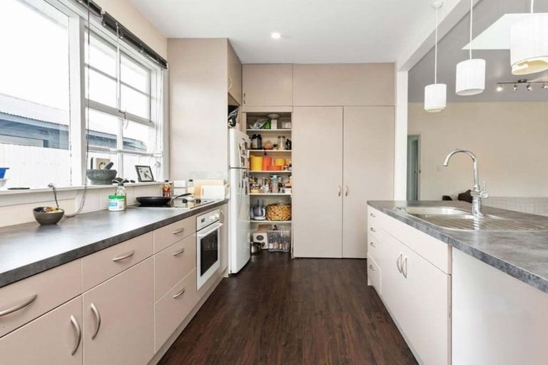 Photo of property in 119 Bowhill Road, New Brighton, Christchurch, 8083