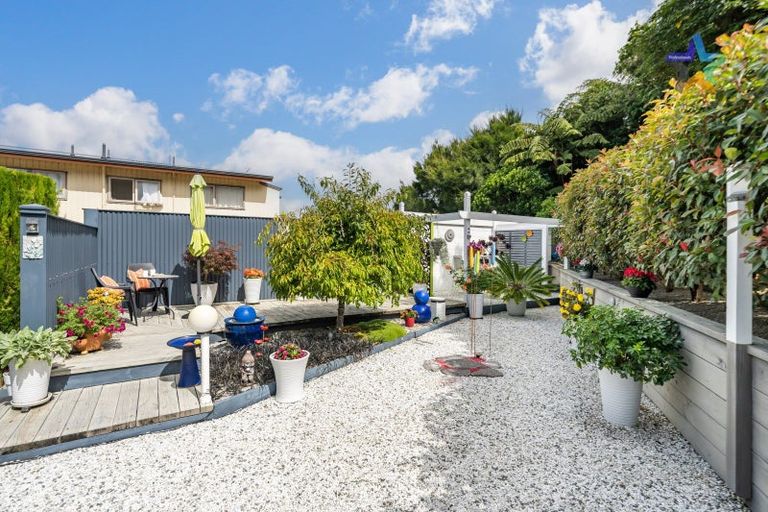 Photo of property in 20 Chestnut Grove, Maungaraki, Lower Hutt, 5010