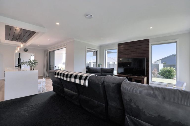 Photo of property in 8 Kelburn Place, Tinwald, Ashburton, 7700