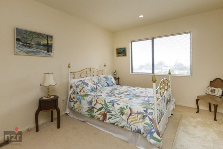 Photo of property in 16 Woodland Grove, Feilding, 4702