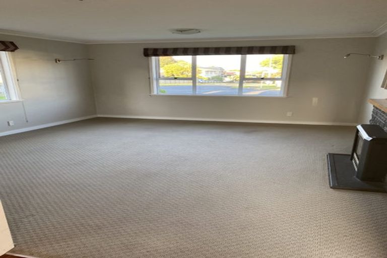 Photo of property in 63 Wallath Road, Westown, New Plymouth, 4310