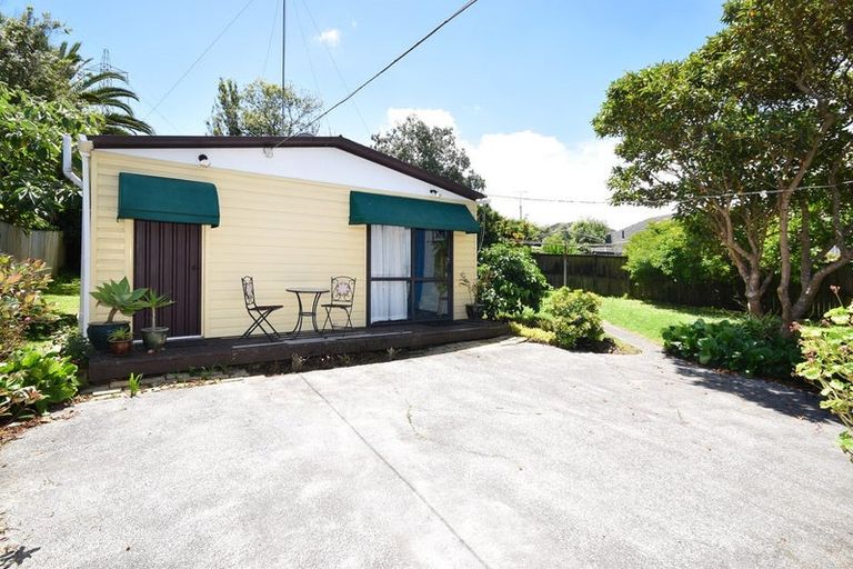 Photo of property in 22 Mataroa Road, Mount Wellington, Auckland, 1062