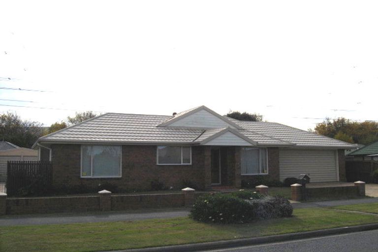 Photo of property in 24 Showgate Avenue, Sockburn, Christchurch, 8042