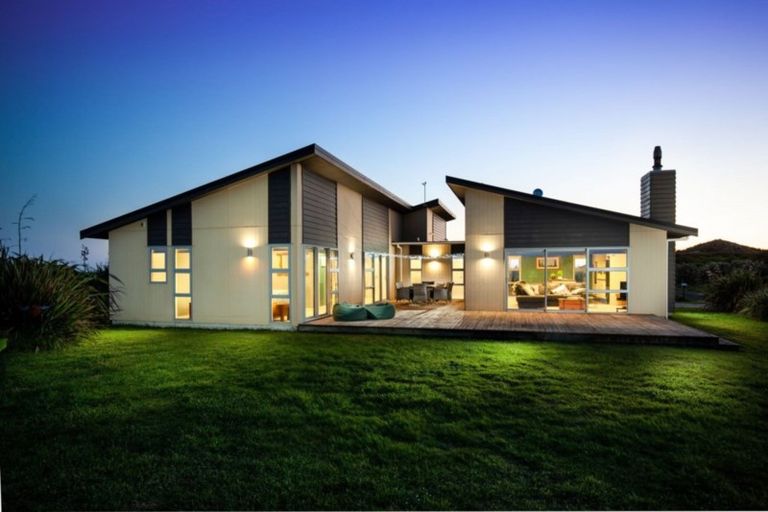 Photo of property in 265 Tai Road, Opunake, 4681