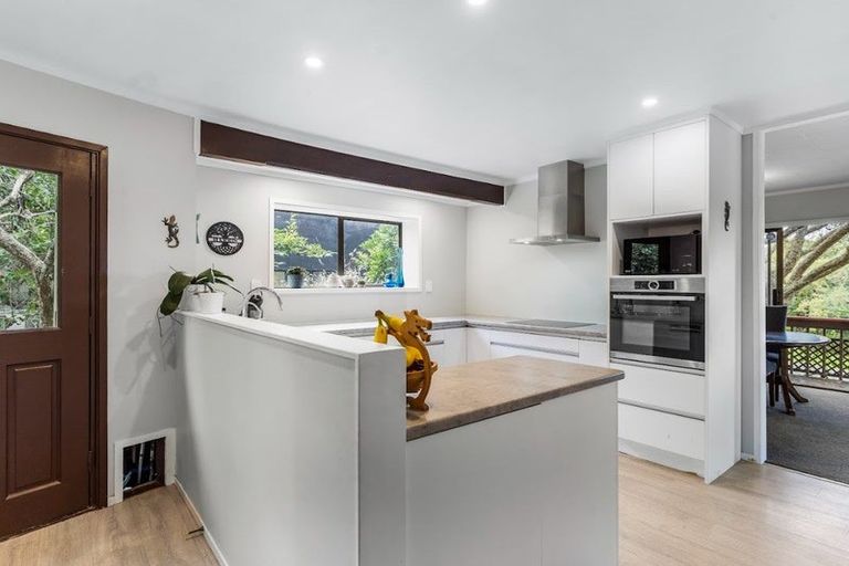 Photo of property in 26 Ambury Road, Mangere Bridge, Auckland, 2022