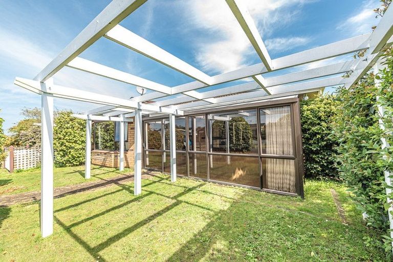 Photo of property in 12 Warwick Place, Springvale, Whanganui, 4501