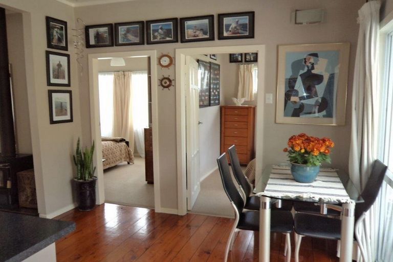 Photo of property in 4 Centreway Road, Port Waikato, Tuakau, 2695