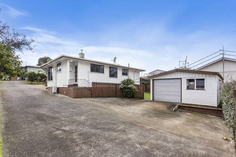 Photo of property in 2 Johnston Road, Mount Wellington, Auckland, 1060