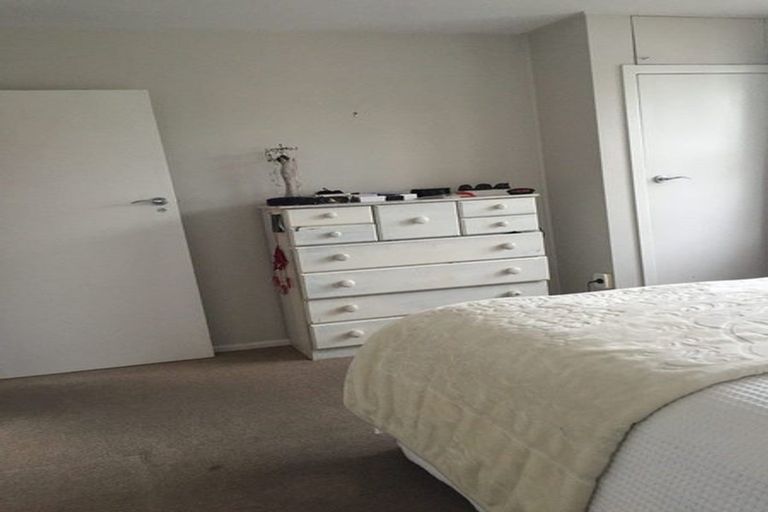 Photo of property in 176 Centaurus Road, Saint Martins, Christchurch, 8022