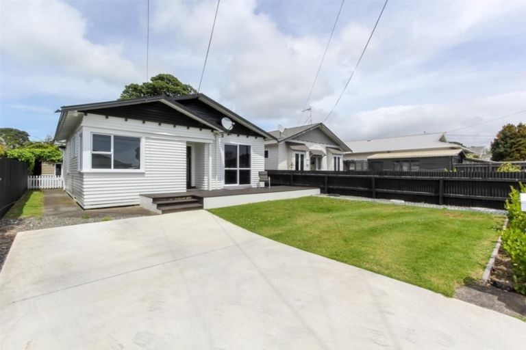 Photo of property in 168 Lemon Street, Strandon, New Plymouth, 4312