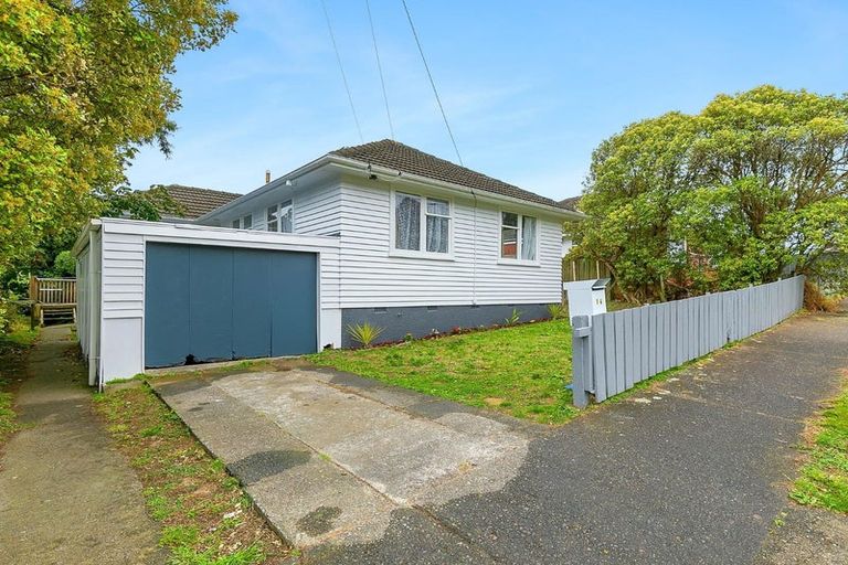 Photo of property in 14 Durham Street, Cannons Creek, Porirua, 5024