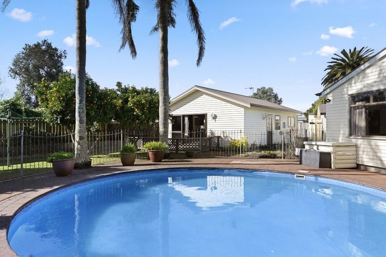 Photo of property in 12 Lydiard Place, Chartwell, Hamilton, 3210