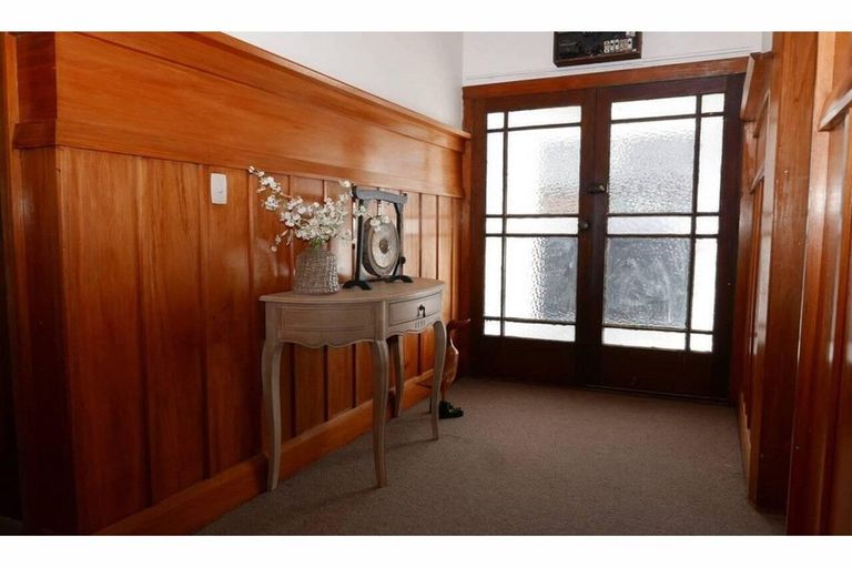 Photo of property in 8 Freyberg Avenue, Riccarton, Christchurch, 8011