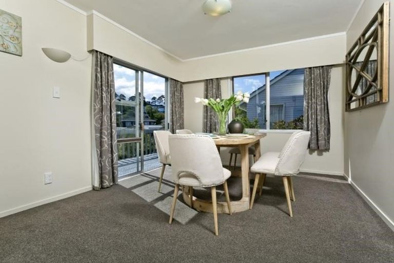 Photo of property in 61 Merriefield Avenue, Forrest Hill, Auckland, 0620