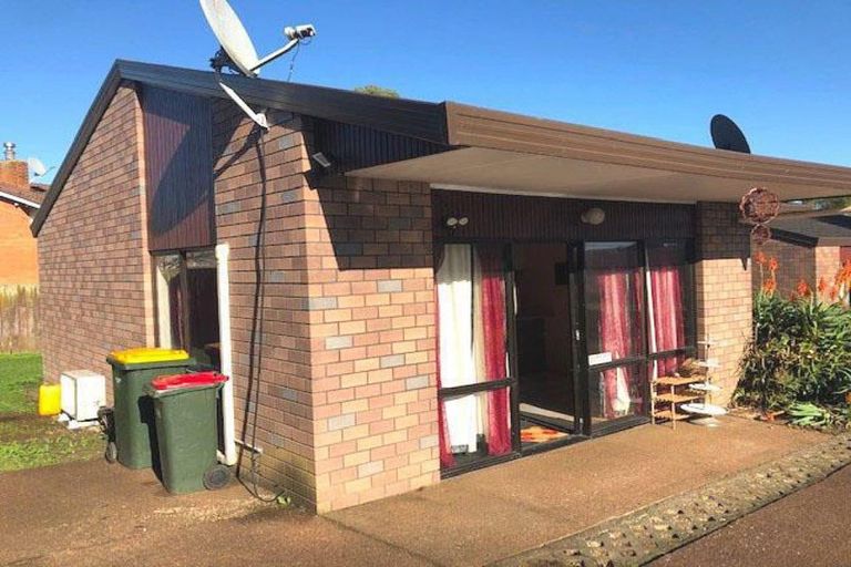 Photo of property in 63 Wyllie Road, Papatoetoe, Auckland, 2025