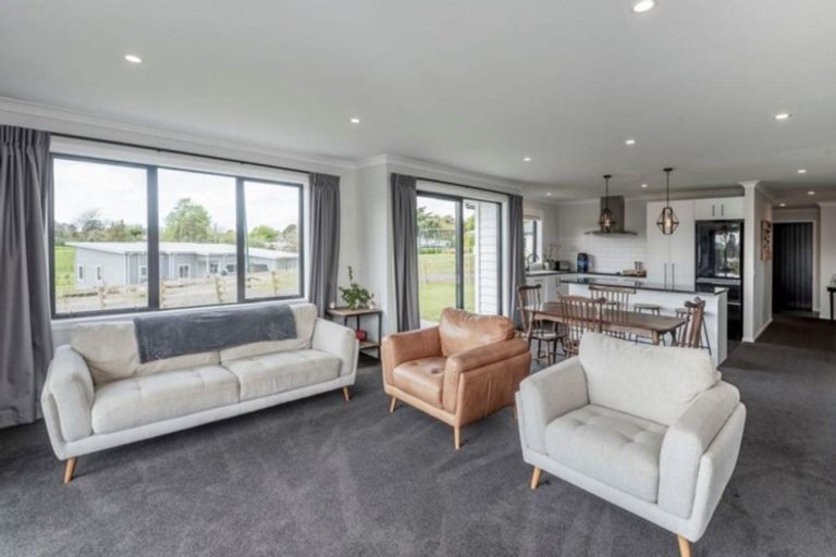 Photo of property in 4 Corbin Court, Ohau, Levin, 5570