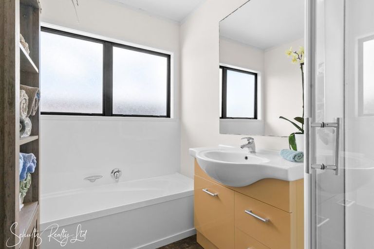 Photo of property in 31-33 Nikau Lane, Maungaturoto, 0520