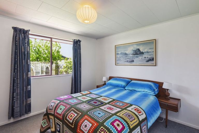Photo of property in 13 Rauparaha Street, Waikanae Beach, Waikanae, 5036