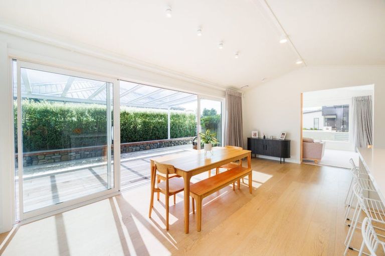 Photo of property in 48 Memorial Drive, Hokowhitu, Palmerston North, 4410