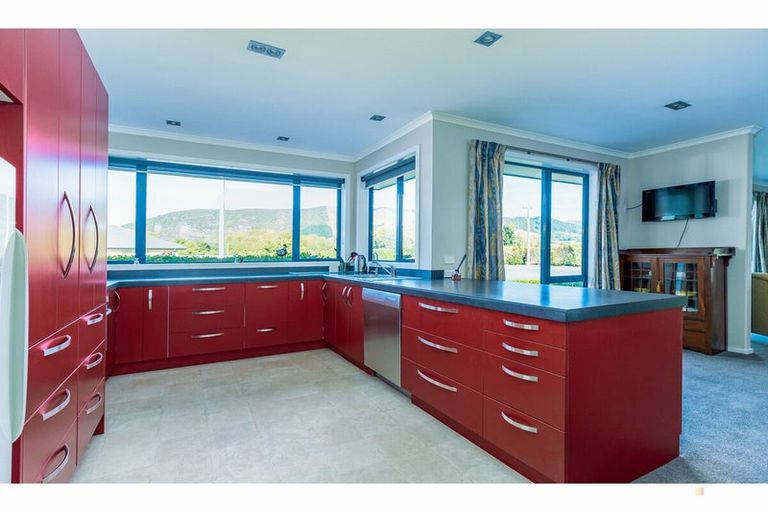 Photo of property in 1 Eric Batchelor Place, Waimate, 7924