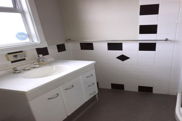 Photo of property in 7 George Street, Eltham, 4322