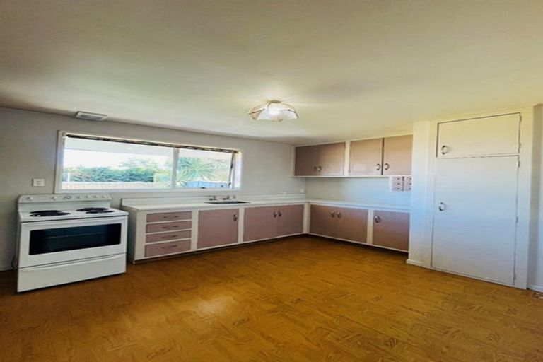 Photo of property in 2/15 Gardiners Road, Bishopdale, Christchurch, 8051