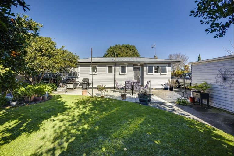 Photo of property in 28 Henley Crescent, Pirimai, Napier, 4112