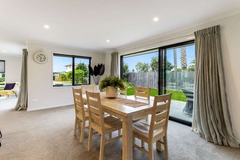 Photo of property in 110 Kupe Drive, Whitianga, 3510