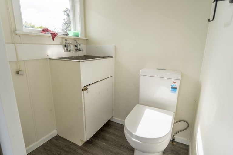 Photo of property in 73 Driver Crescent, Cannons Creek, Porirua, 5024