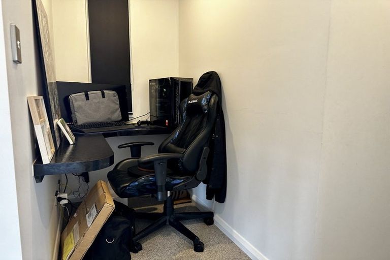 Photo of property in 89 Johnstone Drive, Fitzherbert, Palmerston North, 4410