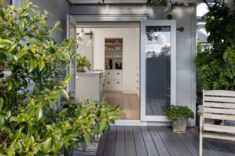 Photo of property in 18 Montia Close, Papamoa Beach, Papamoa, 3118