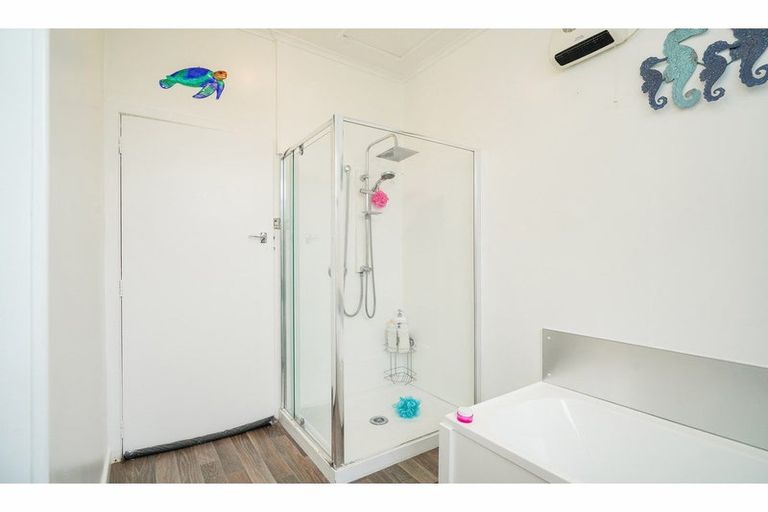 Photo of property in 77 Duncan Street, Hawthorndale, Invercargill, 9810