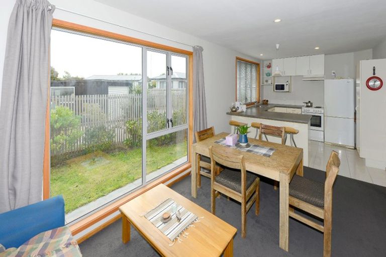 Photo of property in 27 Dunoon Place, Woolston, Christchurch, 8062