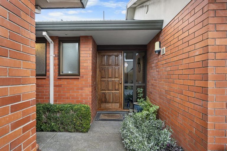 Photo of property in 19 O'connor Place, Burnside, Christchurch, 8053
