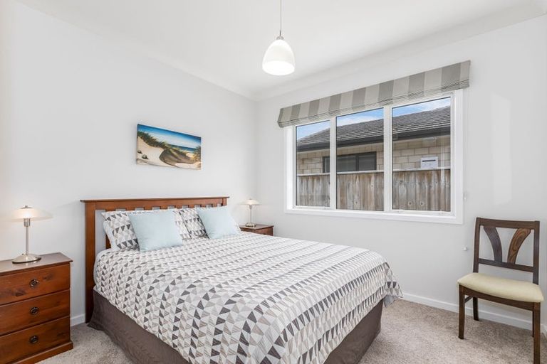 Photo of property in 10 John Burke Drive, Aotea, Porirua, 5024